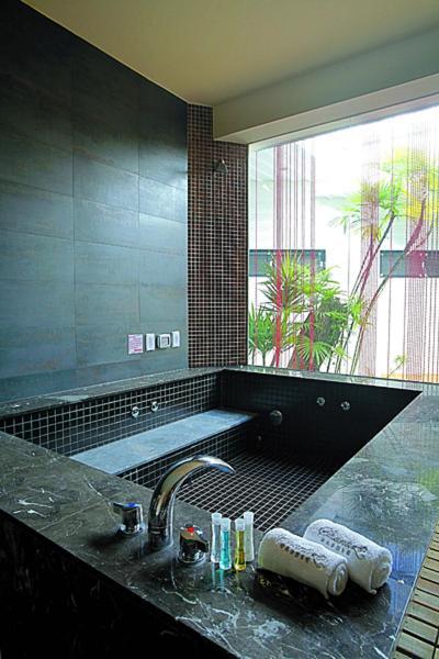 Hip Spa Motel Taichung Exterior photo